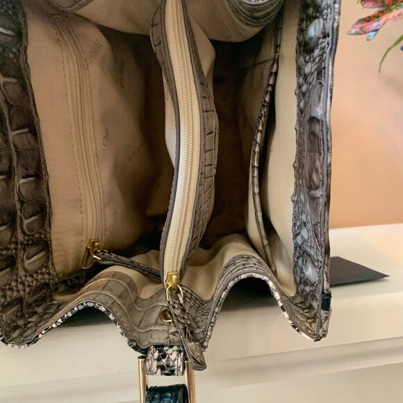 ❤️ HTF Brahmin Margo Steel Fontaine Like New - Picture 6 of 6